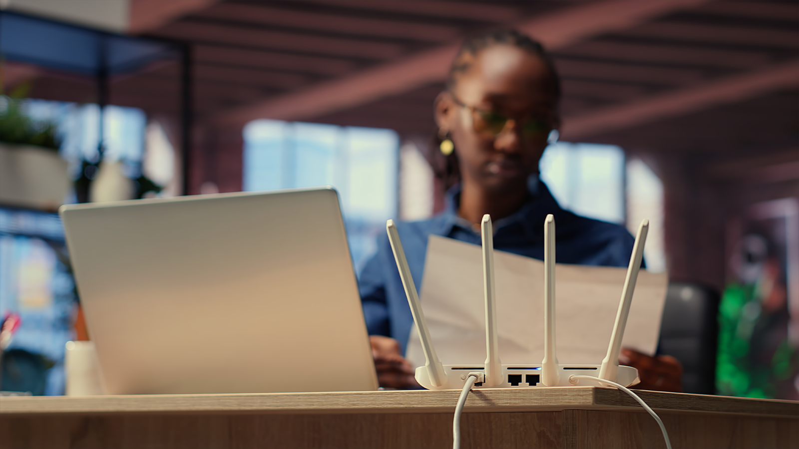 Multi-Story Office Wi-Fi 6 & IP Telephony